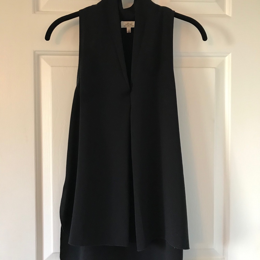 Wilfred Aritzia Draped Black Sleeveless Top – Elegant Waterfall Front, XS